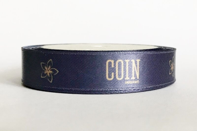 Атласна стрічка з логотипом COIN Атласная ленточка с логотипом COIN
